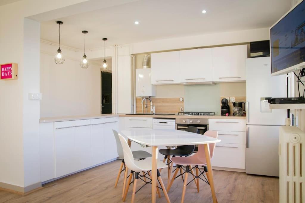 Le Happy Days -Grand T4 Convivial Apartamento Dijon Exterior foto